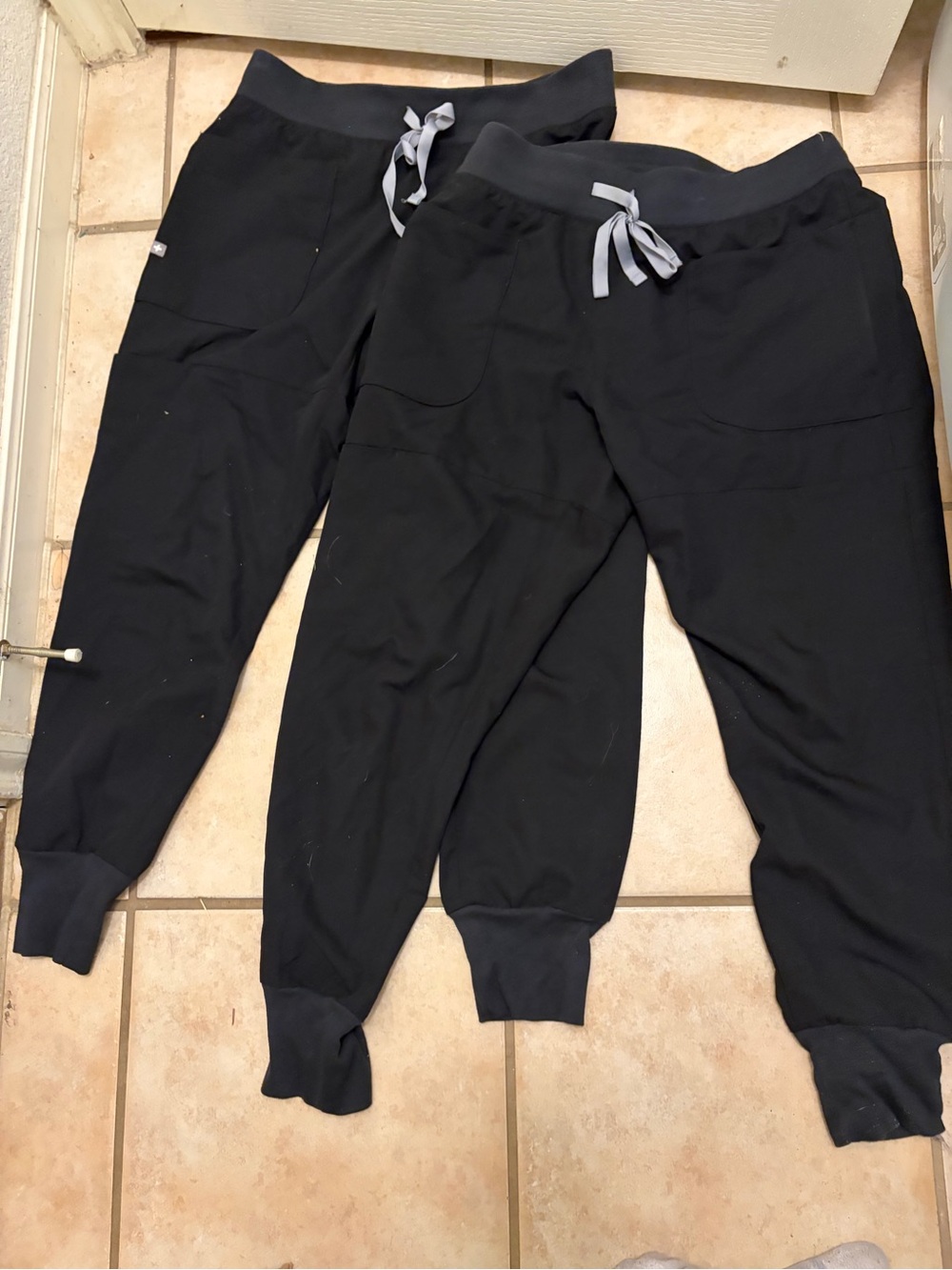 Womens figs Black Jogger scrub petite Pants
